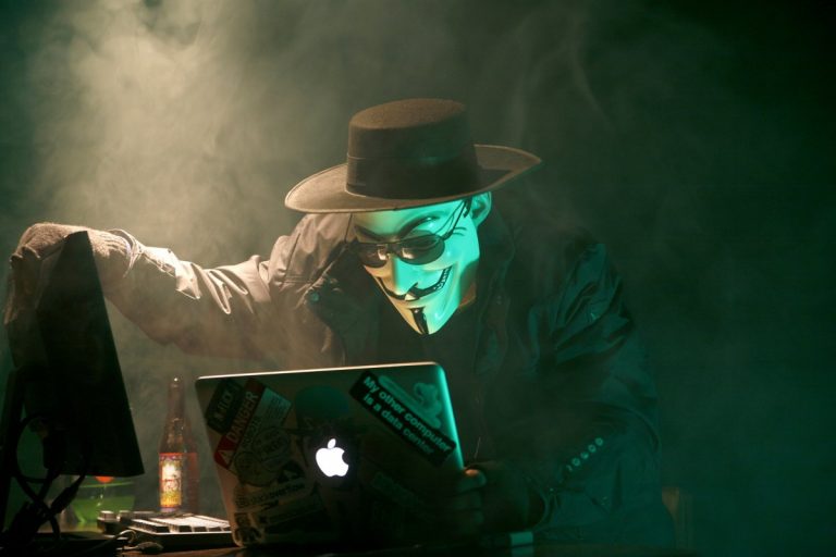 Зловмисники зазвичай не виконують брутфорс довгих паролів